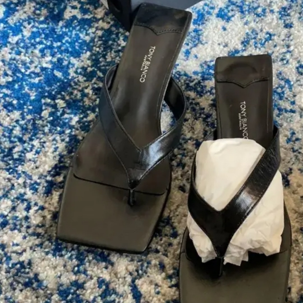 Tony Bianco Cobra sandals (chocolate or black) - Picture 2 of 6